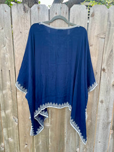 Ama Poncho